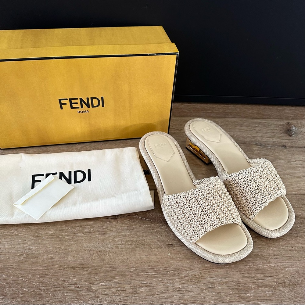 Fendi Baguette Raffia Slides